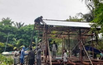 Satgas TMMD 127 Warga Aru Sel Tim kebersamaan