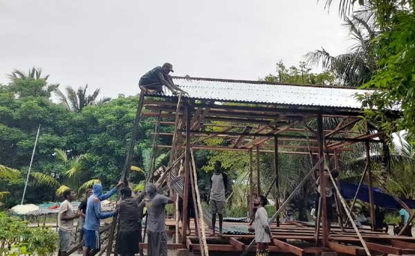 Satgas TMMD 127 Warga Aru Sel Tim kebersamaan