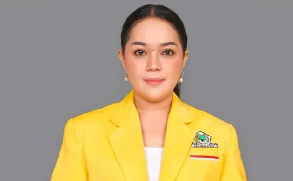 Dessy K Hallauw SH MH Golkar