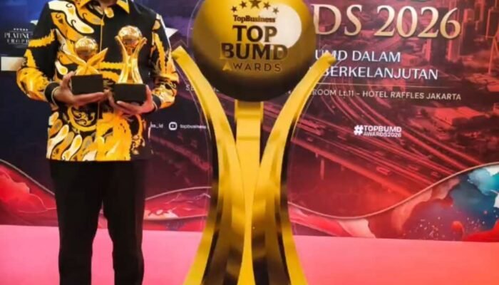 Perumdam Tirta Yapono Tembus Top BUMD Bintang 4, Wali Kota Ambon: Bukti Transformasi Berhasil