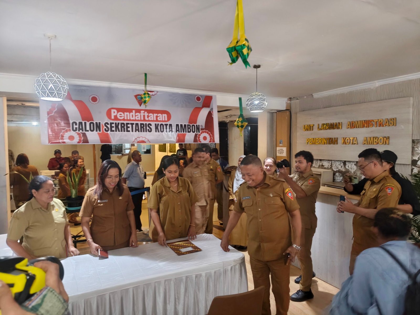 Daftar Calon Sekkot, Robert Sapulette: “Kalau Tuhan Perkenankan, Beta Siap Mengabdi untuk Ambon 1 IMG 20260414 165814 259 scaled