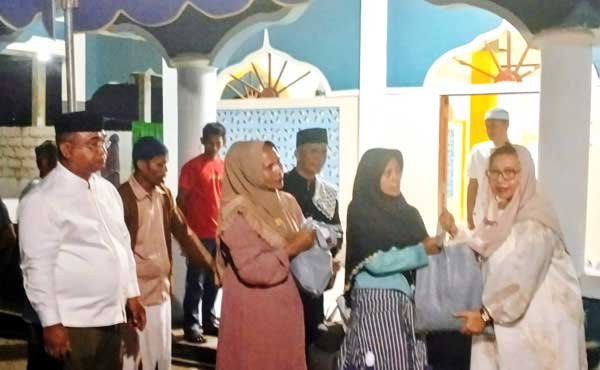 Johan Lewerissa Reses n Bukber Dusun Wailela Pantai
