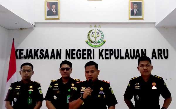 Kejari Aru Tersangka Korupsi Perpustakaan Aru