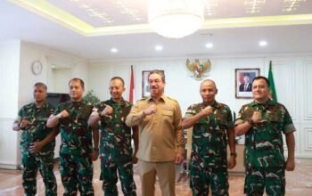 Jelang Purna Tugas di Maluku, Mayjen Gatot Silaturahmi ke Gubernur Lewerissa 4 Pangdam Pattimura Purna Tugas Silaturahmi Gubmal