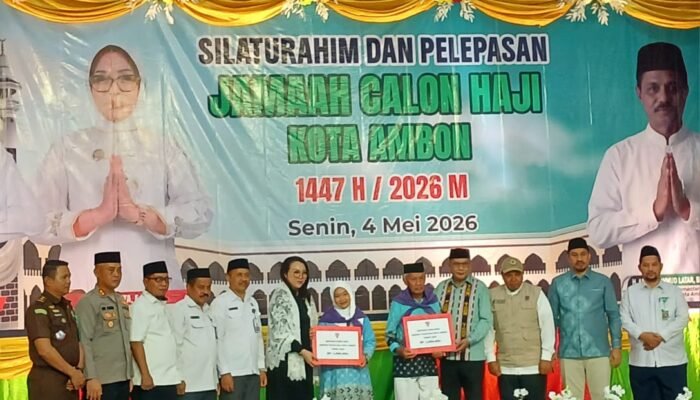 Wali Kota Bodewin Lepas 461 JCH Ambon, Titip Pesan Haru: “Laeng Jaga Laeng” di Tanah Suci
