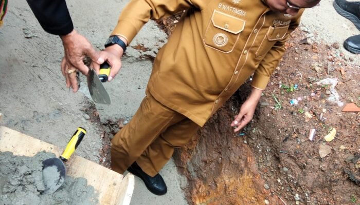 Walikota Ambon Letakkan Batu Penjuru Pastori Jemaat Nazaret, Soroti Peran Gereja Atasi Persoalan Sosial