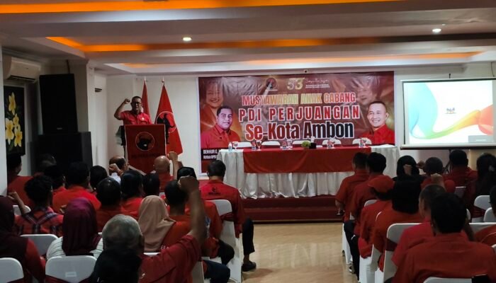 Musancab PDI Perjuangan Ambon, Lucky Nikijuluw Tegaskan Politik Pengabdian untuk Rebut Hati Rakyat