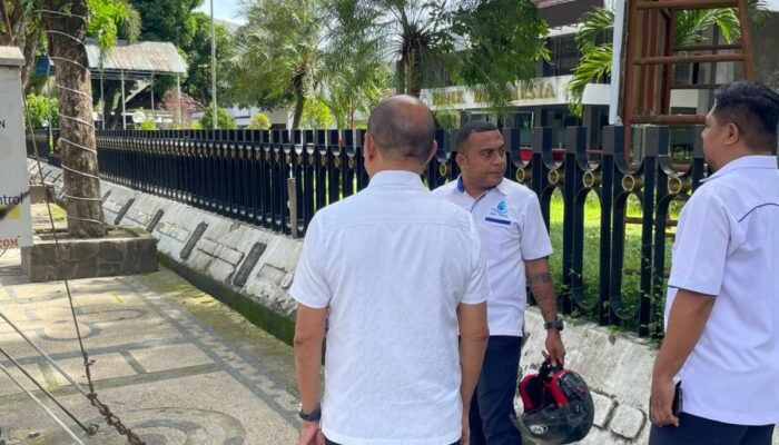 Rusak Sejak 2011, Perumdam Tirta Yapono Siap Bongkar Masalah Air di Jln Pattimura