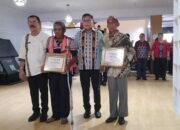 Pemkot Ambon Beri Penghargaan ke 2 Warganya, Tanpa Pamrih Jaga Kebersihan