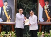 BPN Rilis Wamen Ossy serah Sertipikat ke Gub JKT