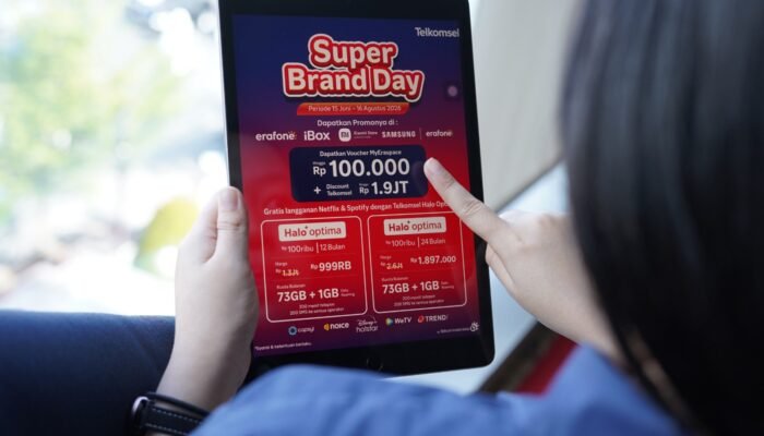 Telkomsel-Erajaya Hadirkan Super Brand Day di Indonesia Timur, Tawarkan Diskon hingga Rp1,9 Juta