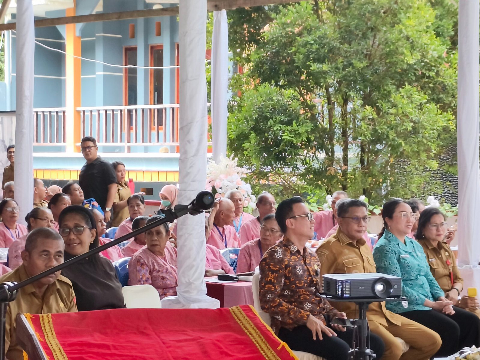 HLUN ke-30, Wali Kota Ambon Tegaskan Komitmen Wujudkan Lansia Sehat, Mandiri, dan Bahagia 1 IMG 20260609 105554 429 scaled