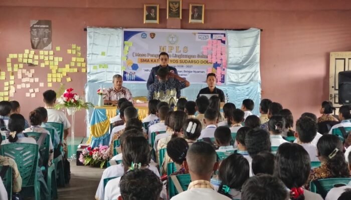 Sambangi SMAK Yos Sudarso Dobo, Kasat Resnarkoba Ajak Siswa Perangi Penyalahgunaan Napza