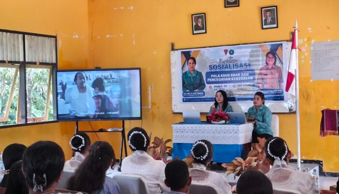 TP-PKK dan DP3AMD Kota Ambon Perkuat Pencegahan Kekerasan, Edukasi Pola Asuh dan Literasi Digital di SMPN 18 Ambon