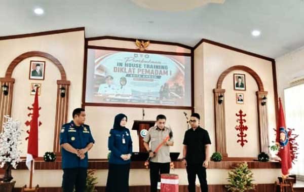 Wali Kota Apresiasi Dinas Damkar Ambon, Responsif Layani Masyarakat 1 Walkot BW Apresiasi Damkar Ambon