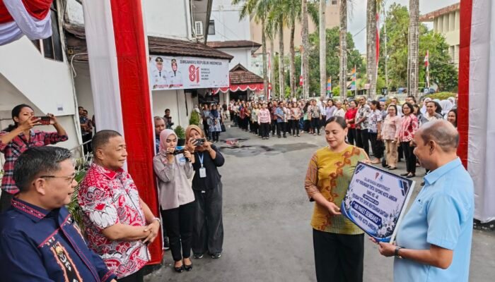 Perumdam Tirta Yapono Tambah Bantuan Sembako untuk Anak Stunting di Ambon