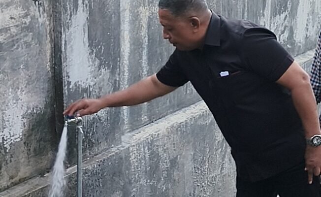 Tak Lagi Rogoh Rp200 Ribu Beli Air Tangki, Warga Lorong Batako Kini Nikmati Air Bersih