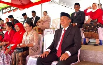 Kantah Aru hadiri HUT 81 RI di Kantor Bupati