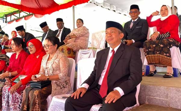 Kantah Aru hadiri HUT 81 RI di Kantor Bupati