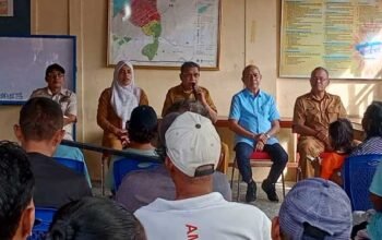 Wali Kota Ambon Sambangi Lorong Tahu, Minta Warga Jaga Kebersihan Lingkungan 2 Walkot BW Lorong Tahu Rijali