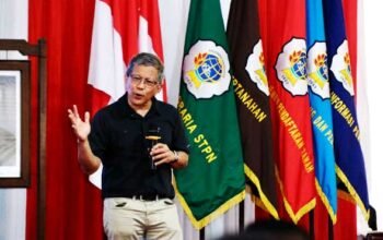Rocky Gerung Ingin Taruna/i Pahami 3 Konsep Pemaknaan Pengelolaan Tanah 3 Rocky Gerung Politeknik Agraria STPN