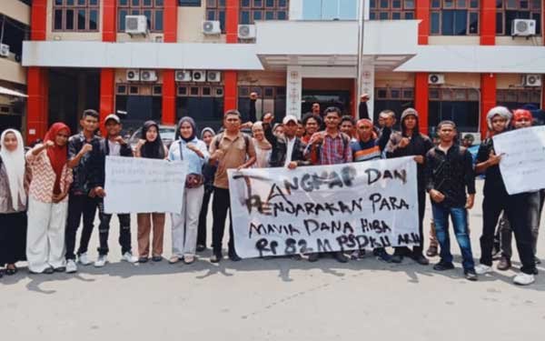 Aliansi Mahasiswa Jargaria Demo3