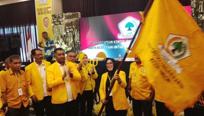 Ely Toisutta Pimpin Golkar Ambon, Pasang Target Fraksi Lengkap di DPRD