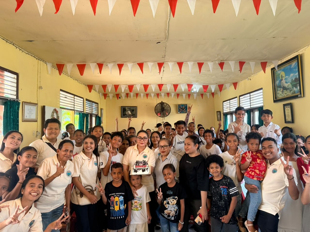 Rayakan HUT ke-28, SMTPI Jemaat Kezia Berbagi Kasih Bersama Anak-anak SLB Liliani 2 2 IMG 20261025 WA0038