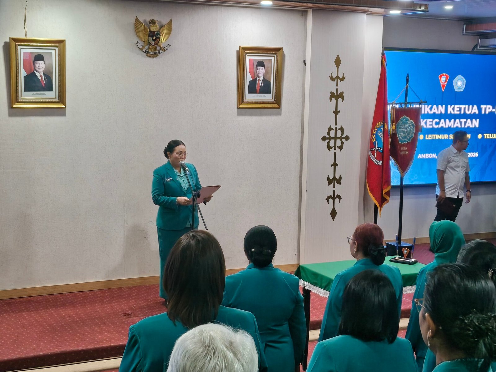 Tiga Ketua TP-PKK Kecamatan di Ambon Dilantik, Wali Kota Libatkan PKK Distribusi SPPT PBB Mulai 2027 1 IMG 20261029 101213 372 scaled